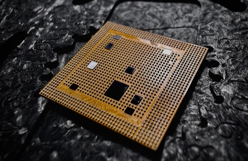 Service iPhone CPU Problem